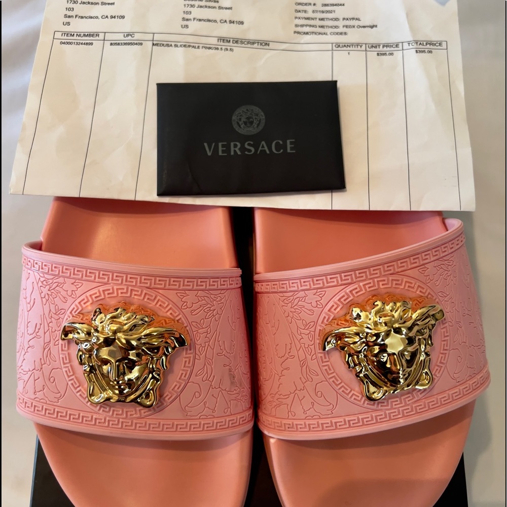 VERSACE Palazzo Slides